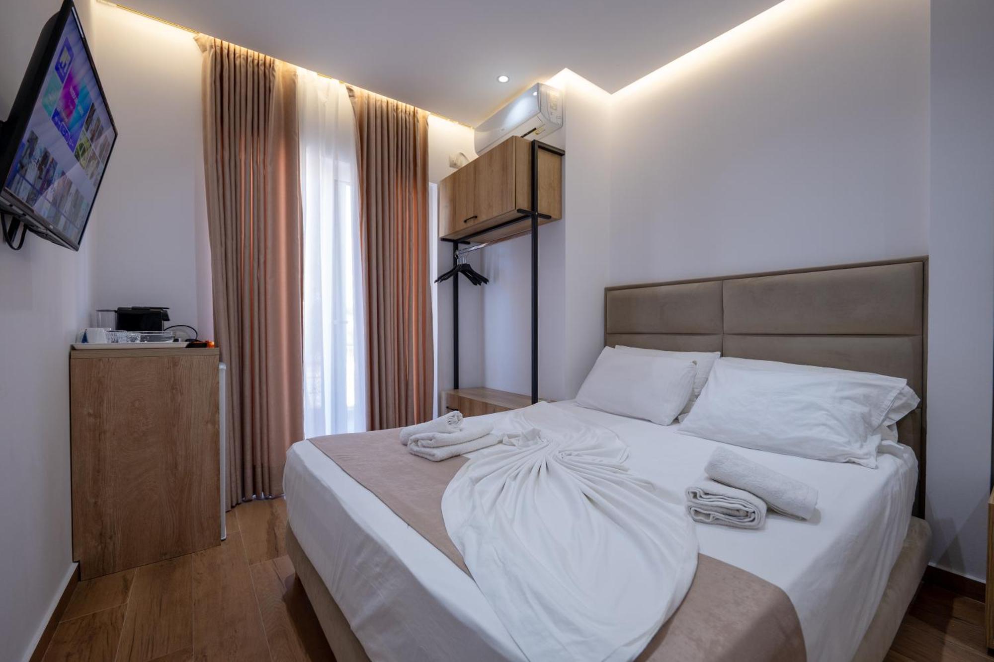 Erioni Hotel Sarandë Exterior foto