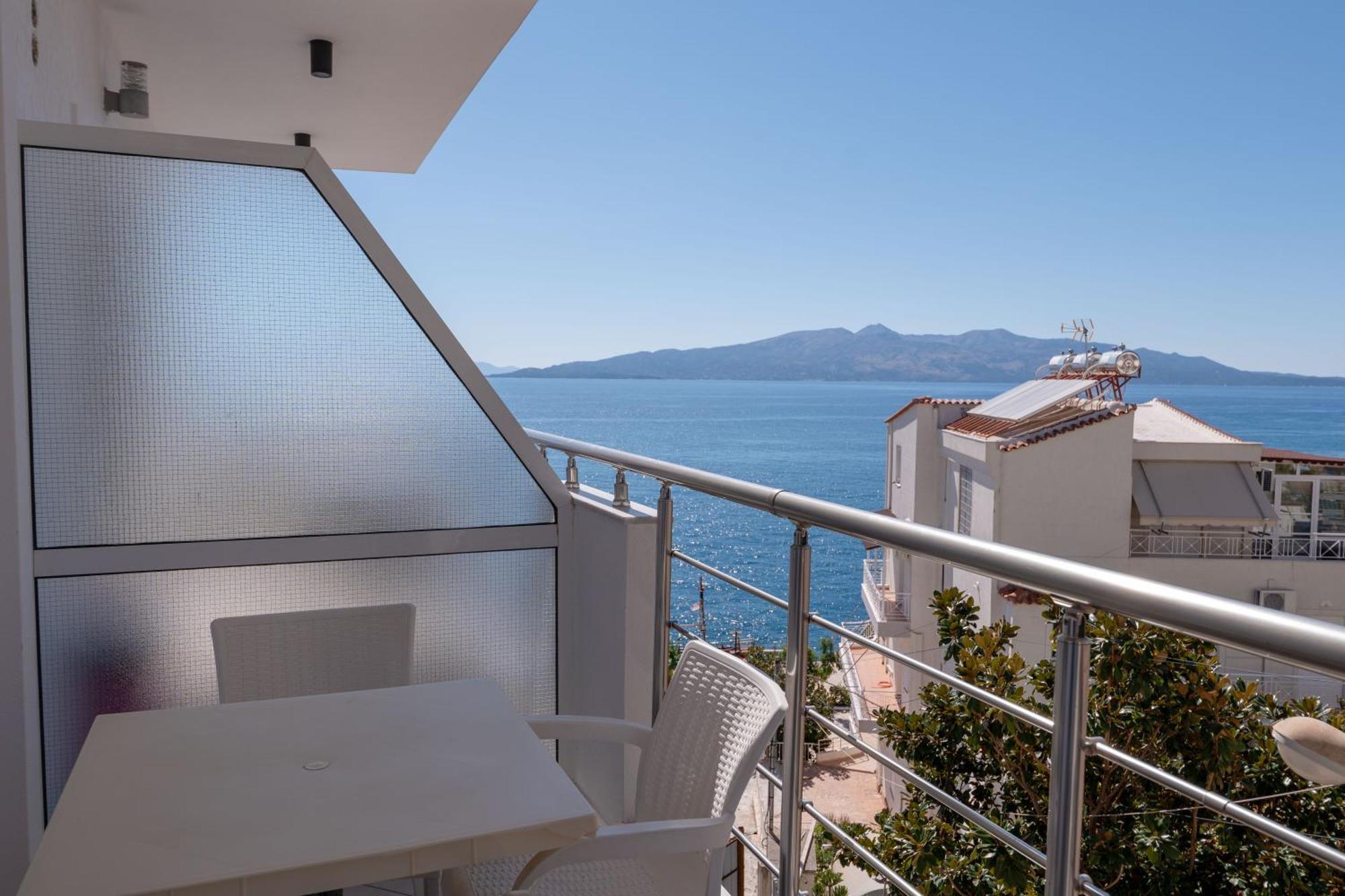 Erioni Hotel Sarandë Exterior foto