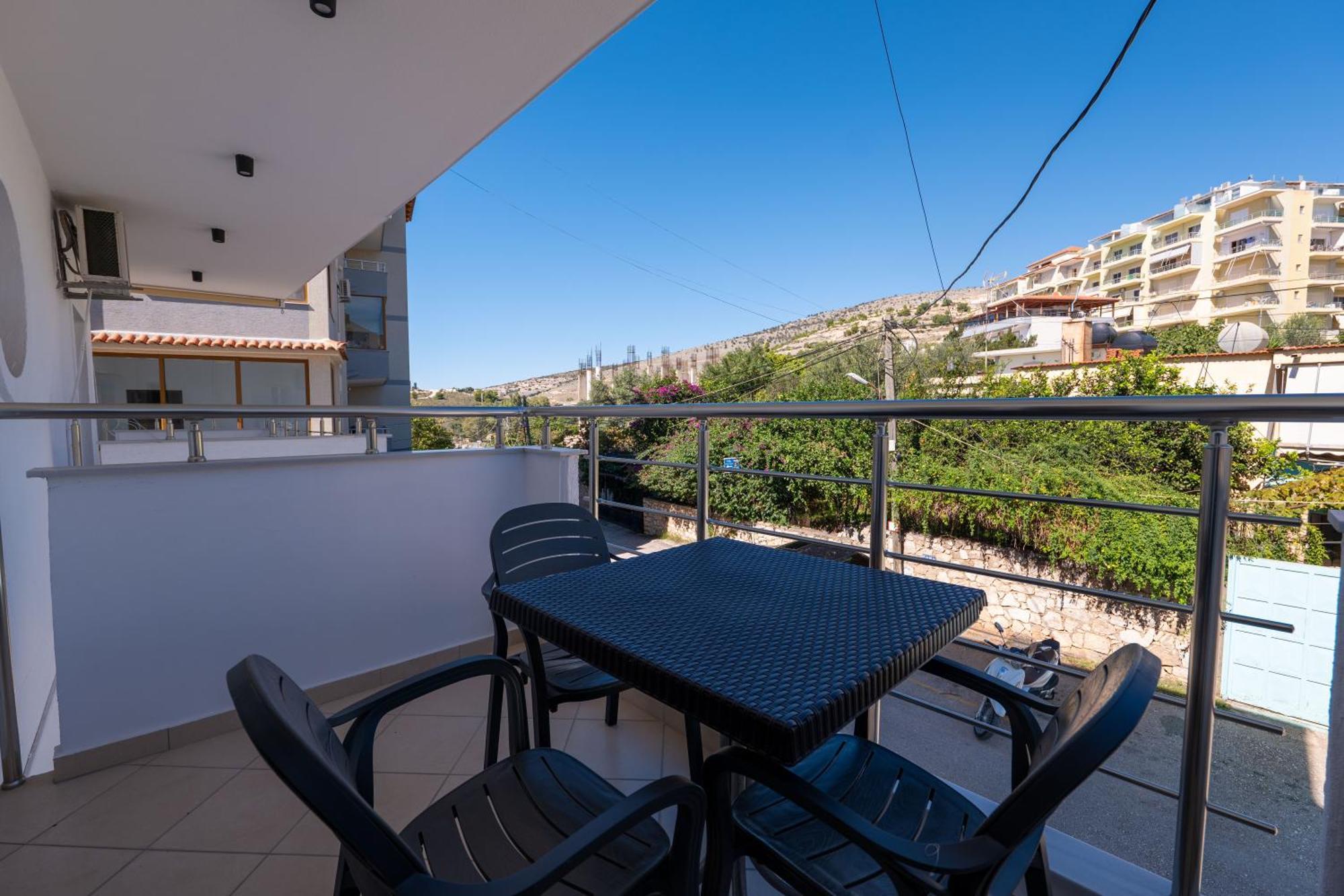 Erioni Hotel Sarandë Exterior foto